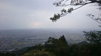 小雨けぶる天候でしたが視界はよかった（藤枝方面）