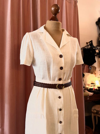 powderroom vintageboutique eigenmarke nachhaltige mode prcreations vintagestil retro mode zürich schweiz leinen viskose jupe und bluse in der farbe ivory