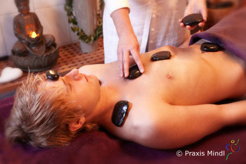 Hot-Stone-Massage - Physio Mindl