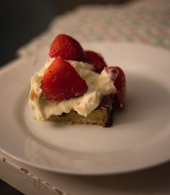 Habe noch nicht alle probiert, aber bis jetzt die BESTE Erdbeertorte der Welt!