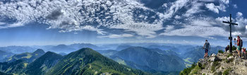 Panoramablick am Gipfel des Großen Traithen