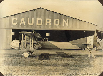 Caudron R.4 , triplace avec fuselage affecté à des escadrilles dès 1916.