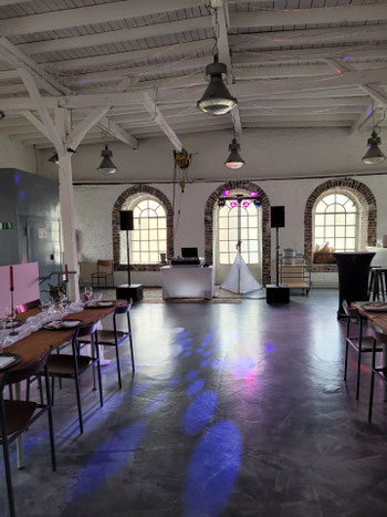 Aufbaubeispiel für DJ-Technik in Düren im kreativwerk Elim