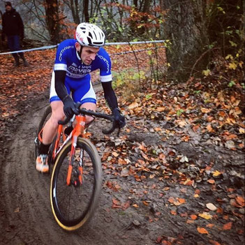 Der von iQ athletik trainierte Radsportler Gerrit Rosenkranz wird Gesamtsieger im NRW Cross Cup