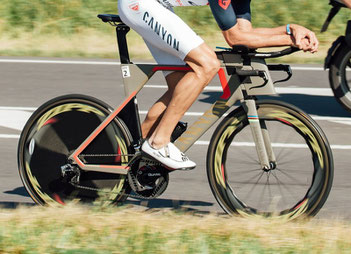 Radfahren beim Triathlon