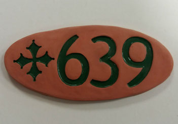 Plaque ovale terre cuite 3 numéros motif croix occitane émaillé Vert Foncé
