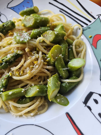 Pasta mit grünem Spargel einfaches Osterrezept