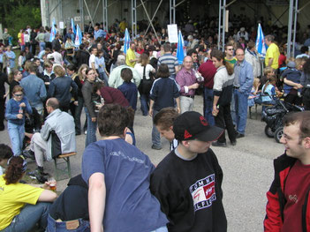 Buntes Treiben beim Hornfest vor 22 Jahren