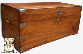 Coffre en bois de Camphrier