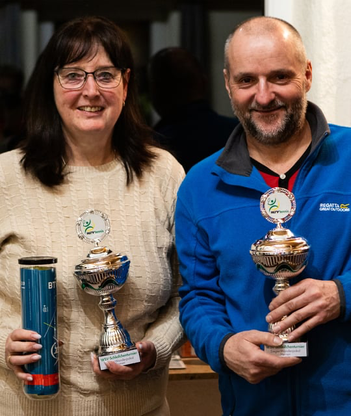 Die neue und der »alte« Sieger*in der WSV-Wanderpokale: Petra Lacorte und Markus Frai.