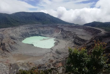 Tour on route from San Jose and La Fortuna