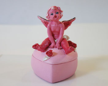 Art Design Figurines, Art Toys Figurines, Angels Toys Designers, Pop Figurines, Artoys, Custom Art, Pink Pop Design, Designers Figurines, Pop Modern Art, Street Art, Contemporary Art Design, Pop Urban Art, Sculpture Figurines, Pop Art Figurines,