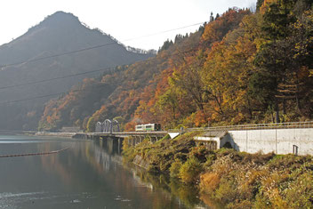 ＪＲ只見線第八只見川橋梁、福島県（全紙）