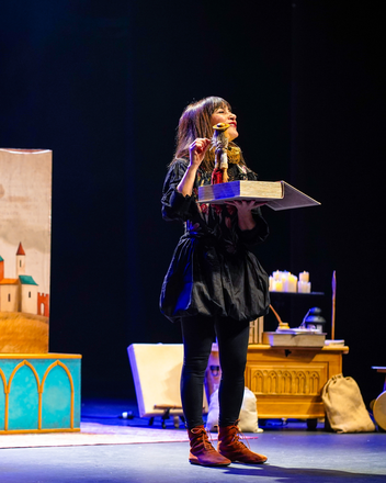 Quixote, espectáculo de música, títeres y danza de Emilio Villalba y Sara Marina