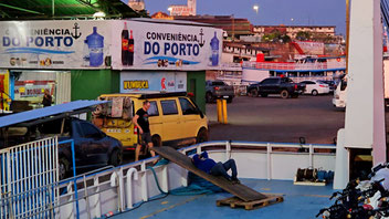 Übernachtung im Hafen von Manaus
