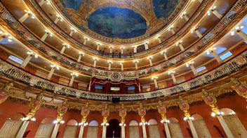 Ein Opernhaus mitten im Amazonas