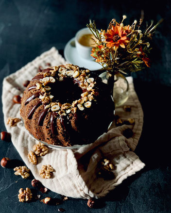 Schokokuchen, Gugelhupf, Schokogugelhupf, Nüsse, Nussgugelhupf, Schokonussgugelhupf, Schoko-Nuss-Gugelhupf 