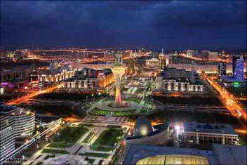 Un'immagine suggestiva dall' alto di Astana, capitale avveniristica del Kazakistan