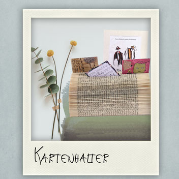  Kartenhalter aus Vintage Büchern 