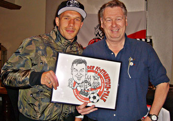 Lukas Podolski bei einem privaten Besuch des FC-Stammtisch Talks im April 2016