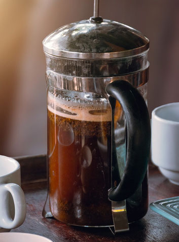 Prensa francesa, café de Colombia, Métodos de infusión, Baristas, Barismo, Café fuerte. Triangular café, Triangular, Quindío,. tienda de café, tienda en linea