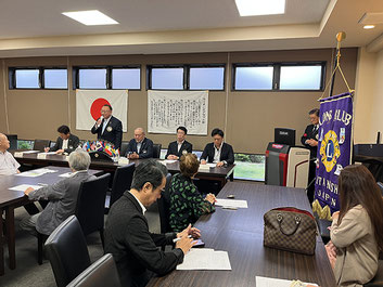 最終例会の様子