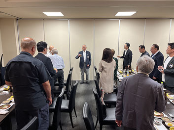 懇親会(ウイサーブ)