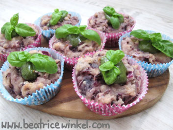 Beatrice Winkel - Rotkohl-Muffins mit Basilikum-Pesto