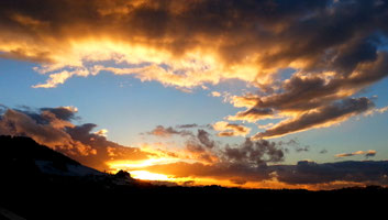Sonnenuntergang bei Bio-Gärtnerei AstrantiAs