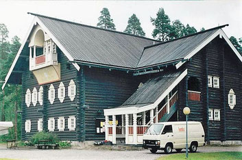 Blockbohlenhaus - Blockhaus - Restaurant - Holzhandwerk