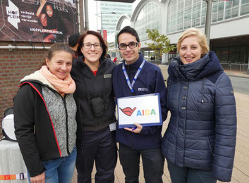 Abschiedsfoto mit TM Martina und den Rotterdamer Hafenagenten