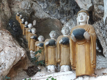Hpa-An-klooster-tempel-Boeddha-Myanmar-Birma