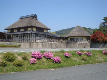 Hatoji-traditioneel-huis-riet-Japan