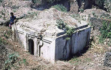 Tomb in Northeast Pate