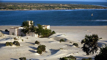 Una vista del canale che separa le Isole di Lamu e Manda