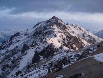 北アルプス　燕岳　雪山　登山　ツアー