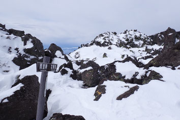北八ヶ岳　三ツ岳　雪山　ラッセル　ワカン歩行　ガイド