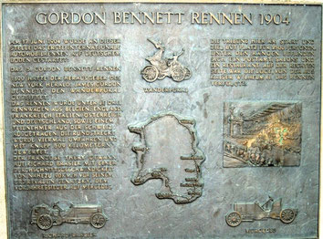 Gedenktafel bei Bad Homburg