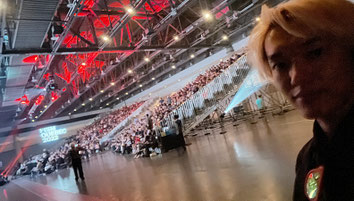 FISM QUEBEC 2022のコンテストに出演する直前のRYUHEI