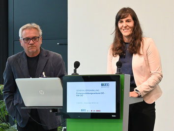 Sandra Illibauer und Mag. Christian Eichbauer am Rednerpult