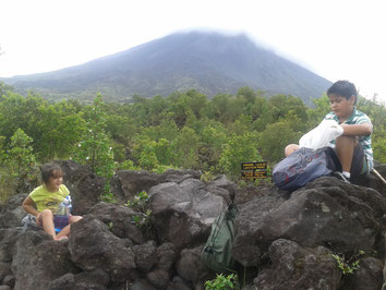 Transporte Colectivo al Parque Nacional Volcán Arenal