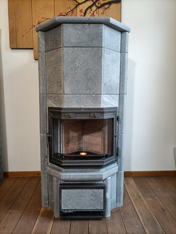 Tulikivi TU 930 bovenaansluiting speksteenkachel