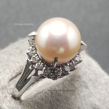 platinum900-ring-with-japanese-akoya-pearl8mm-and-diamonds