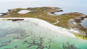 Gwenn-Aël Bolloré invitera tous les auteurs sur son île du Loc'h dans l'archipel des Glénan pour un pique-nique géant... © Le Télégramme