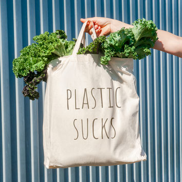 Nachhaltige und wiederverwendbare Einkaufstaschen aus Baumwolle, Jute oder recyceltem PET mit Logo bedrucken