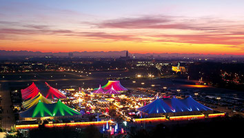 Einmalig: Das Tollwood-Winterfestival in München  (Foto: Bernd Wackerbauer / Tollwood | Gesellschaft für Kulturveranstaltungen und Umweltaktivitäten mbH)