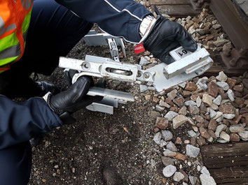 Von der Münchner Berufsfeuerwehr aufgeschweisste Plombe (Foto: Bundespolizeidirektion München)