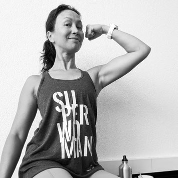 BE STRONG: Selbstverteidigung und Fitness für Frauen. Selbstverteidigungskurs für Frauen in Zürich Oerlikon. Selbstverteidigungskurse für Frauen in Zürich Oerlikon