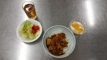 子ども食堂 peco カレー