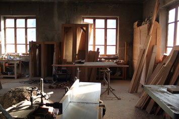 Tischler Zeitarbeit Werkzeug Wand